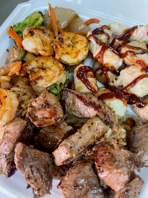 Hachi Hachi food